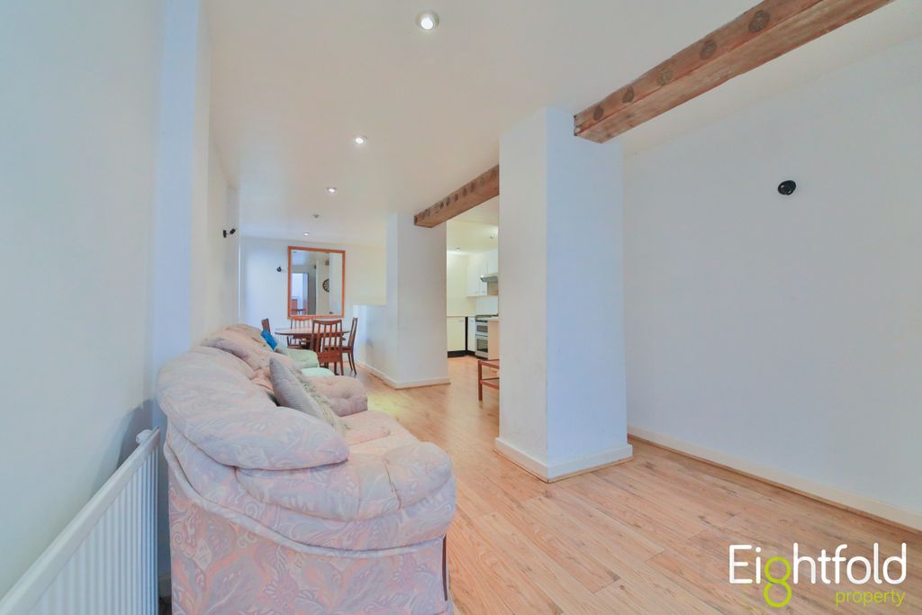 Property photo 3 of 14 Image