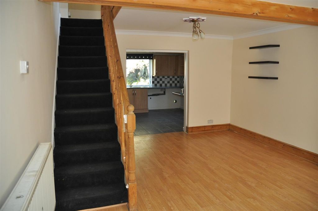 Property photo 2 of 6 Image