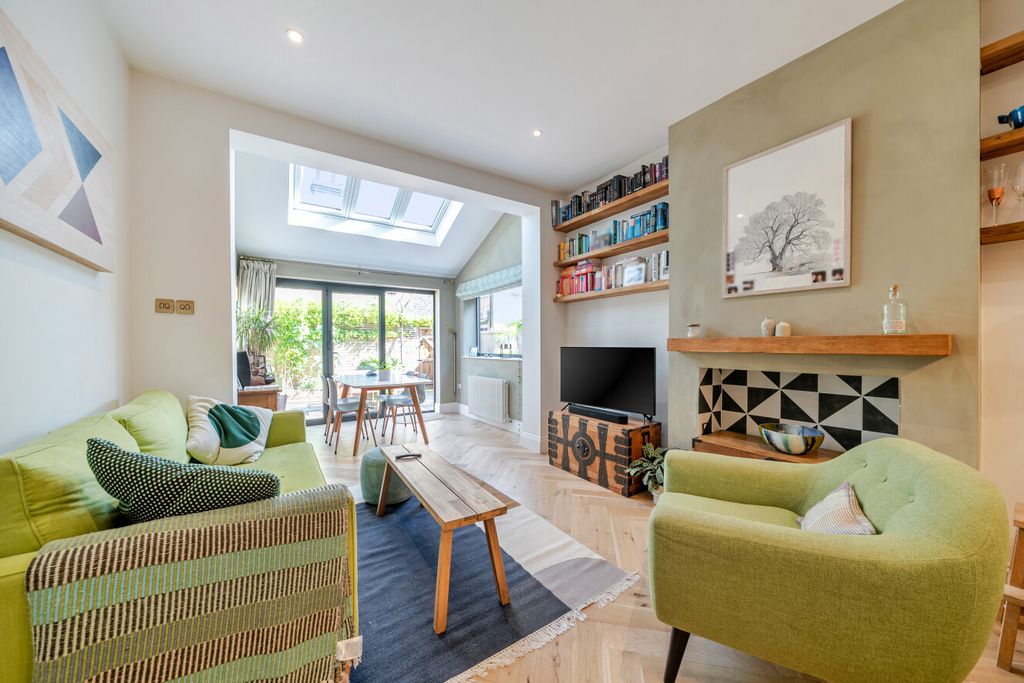 Property photo 2 of 19 1482825-8-6A3B9B0...
