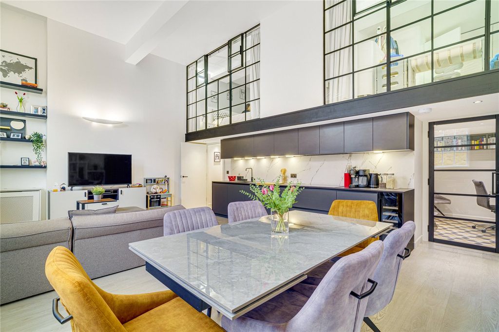 Property photo 2 of 11 Picture No. 08