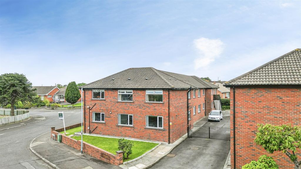 Property photo 2 of 33 Dhp-8.Jpg