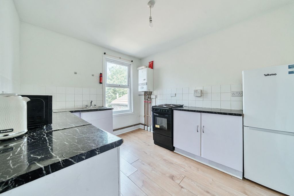 Property photo 2 of 15 Kitchen