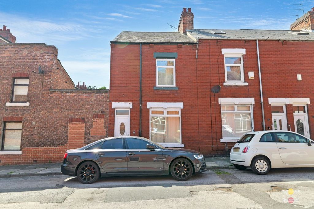 Property photo 2 of 14