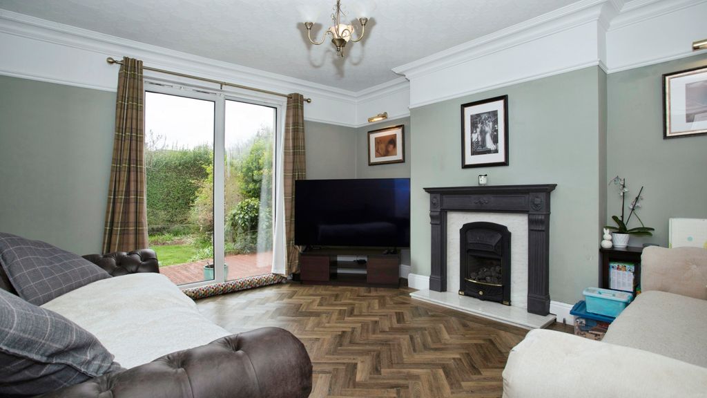 Property photo 3 of 15 Living Room