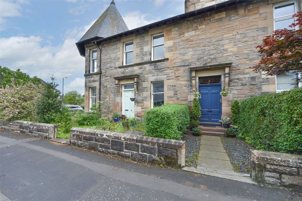 Property photo 1 of 18 External