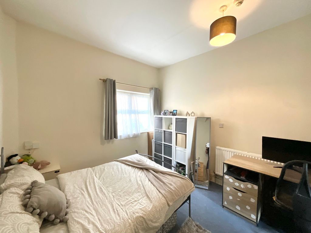 Property photo 3 of 23 Img_7345