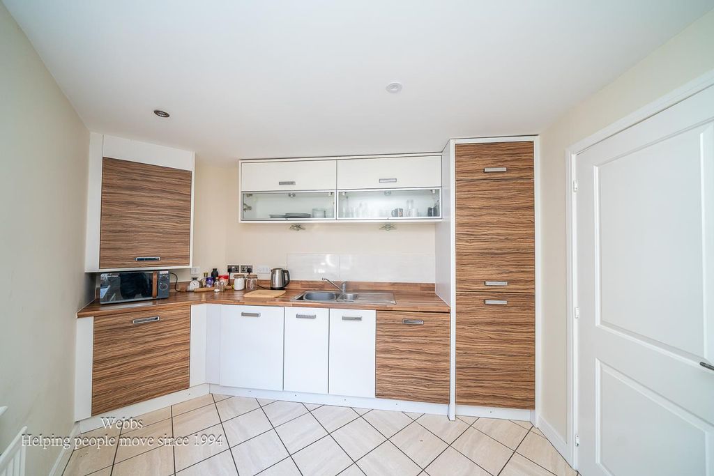 Property photo 3 of 26 Webbs-5.Jpg