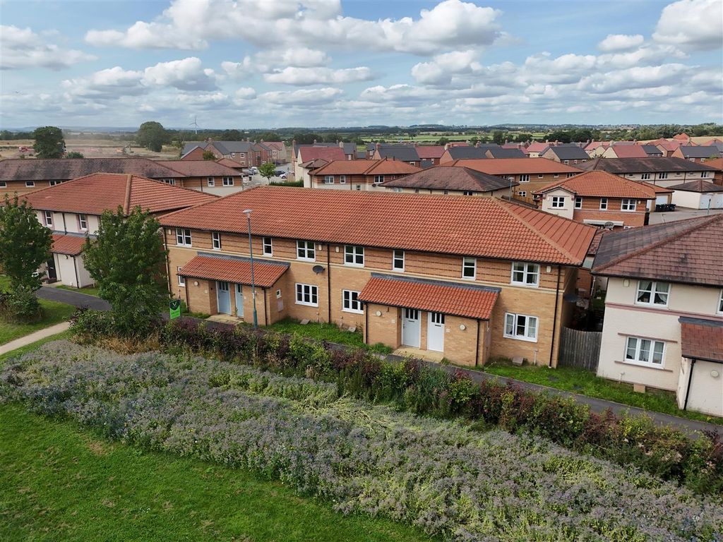 Property photo 2 of 22 Externally