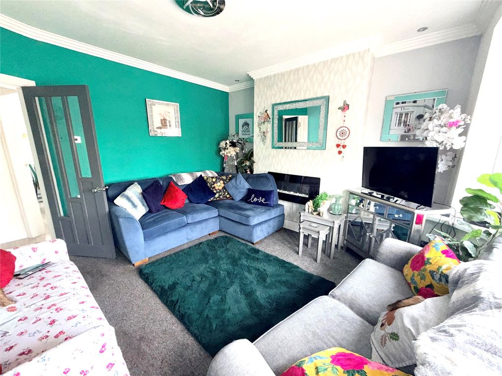 Property photo 3 of 11 Picture No. 09