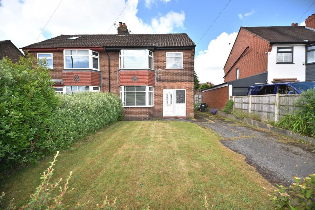 Property photo 1 of 23 283 Park Road, Westhoughton, Bolton, Lancashire, B