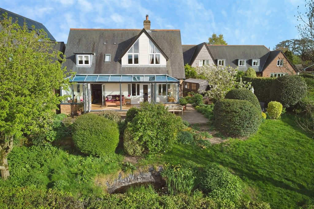 Property photo 1 of 17