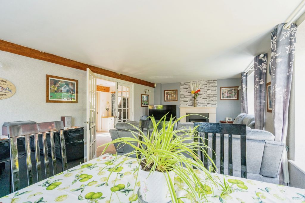 Property photo 1 of 14 Photography