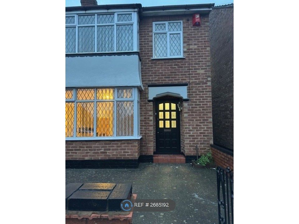 Property photo 2 of 26