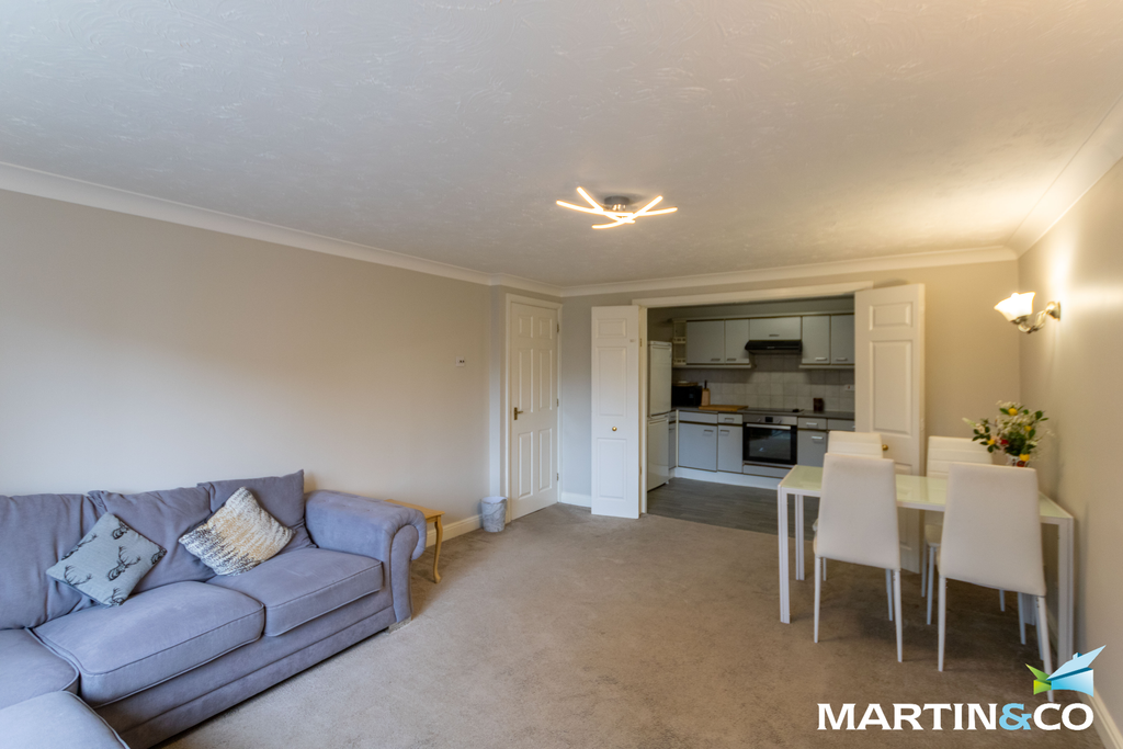 Property photo 3 of 10 Picture7