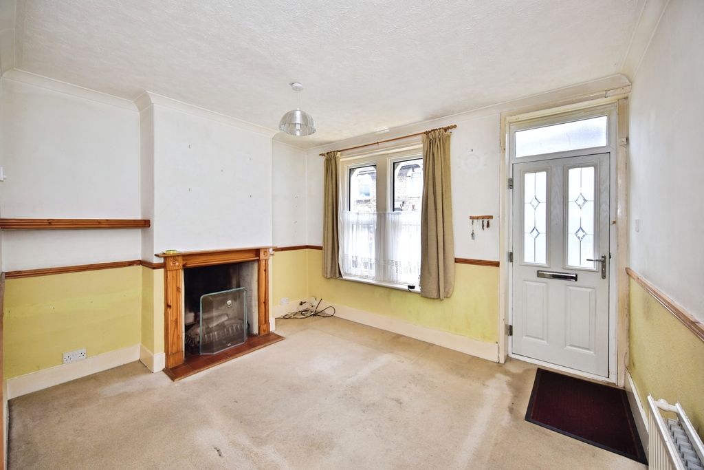 Property photo 2 of 20 Pbox-Img.Jpg