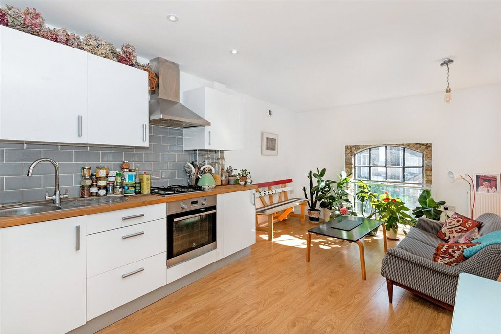 Property photo 3 of 8 Picture No. 03