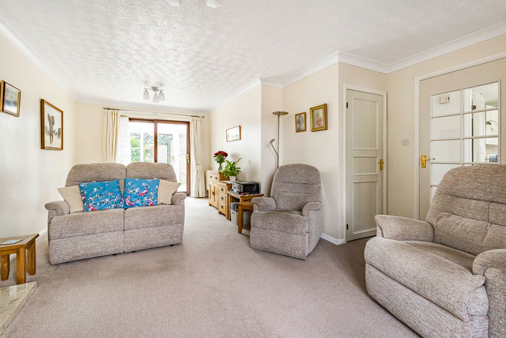 Property photo 3 of 17 Living Dining Room