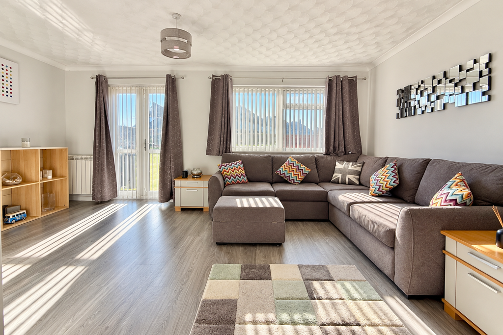Property photo 2 of 13 5Ae02771-398C-4Bda-80Bd-00Af9B2Cb72B