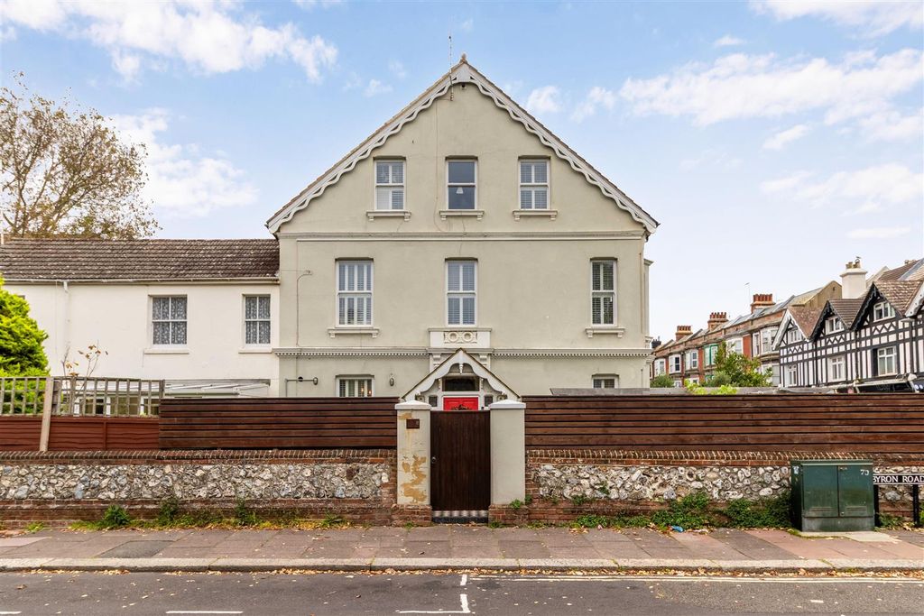 Property photo 1 of 23 Bryon-42.Jpg