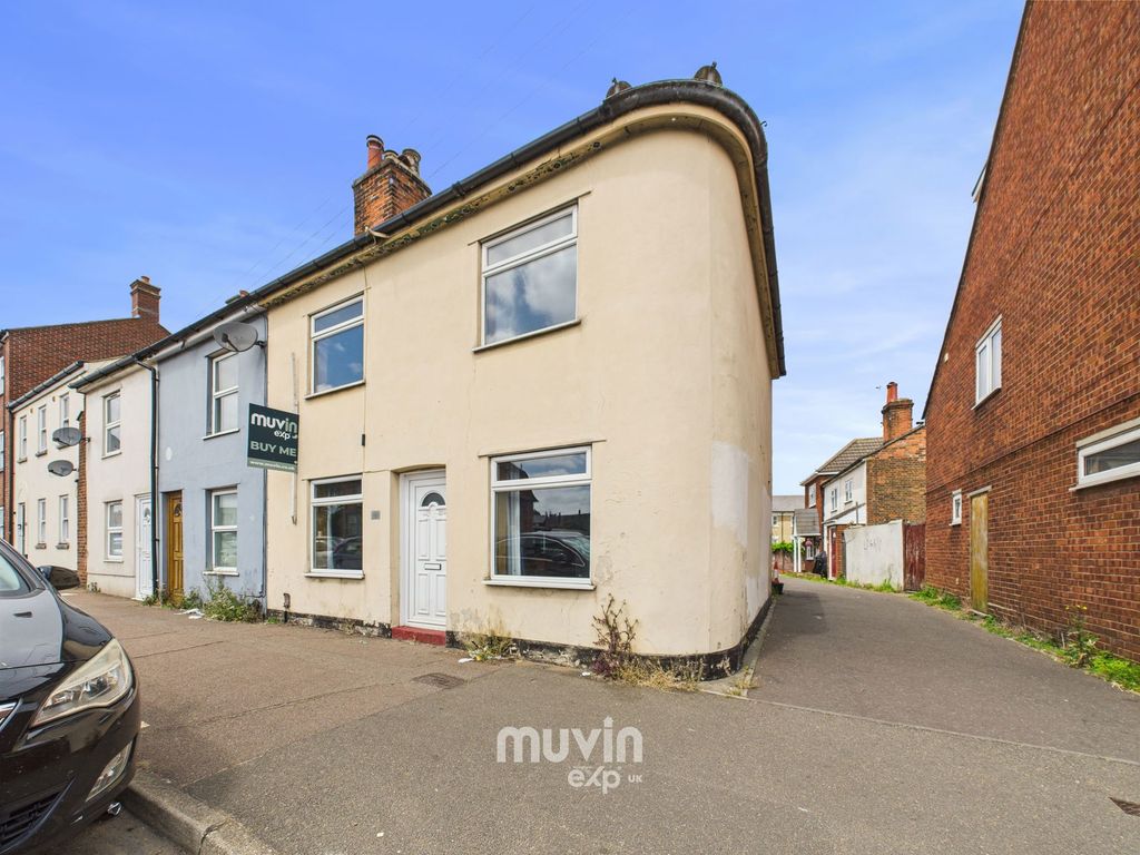 Property photo 1 of 11
