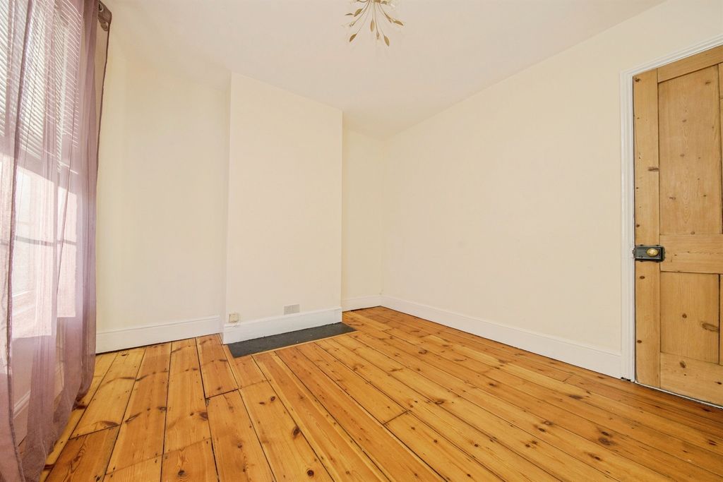 Property photo 3 of 22