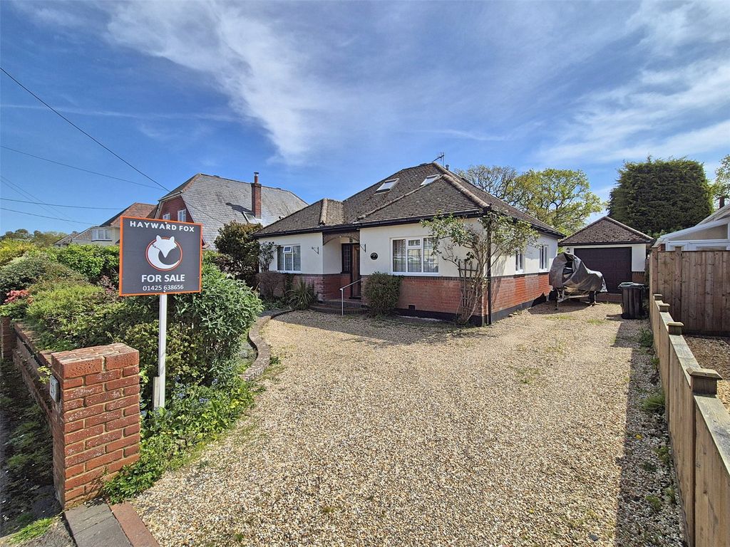 Property photo 1 of 17 Picture No. 24