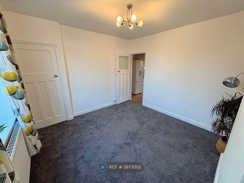 Property photo 3 of 25