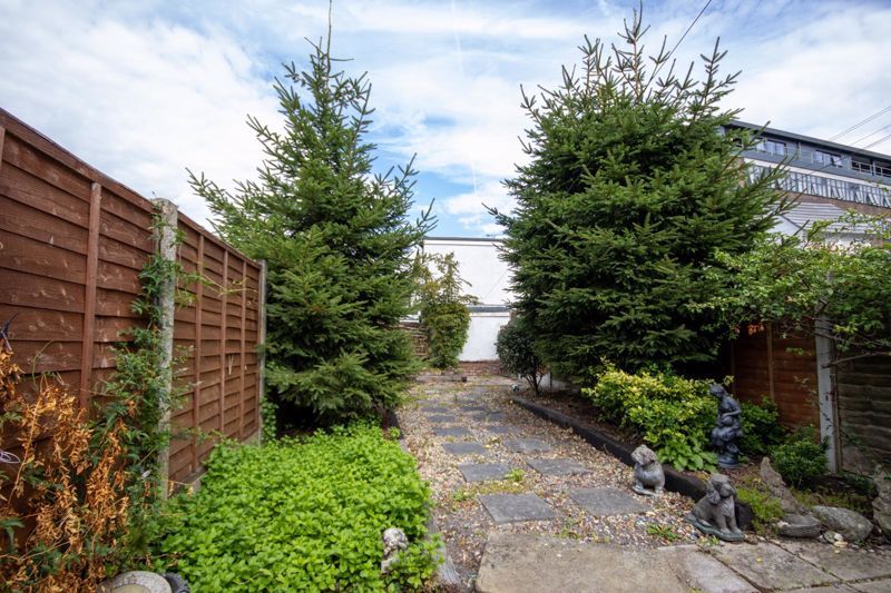 Property photo 2 of 11 Photo 9