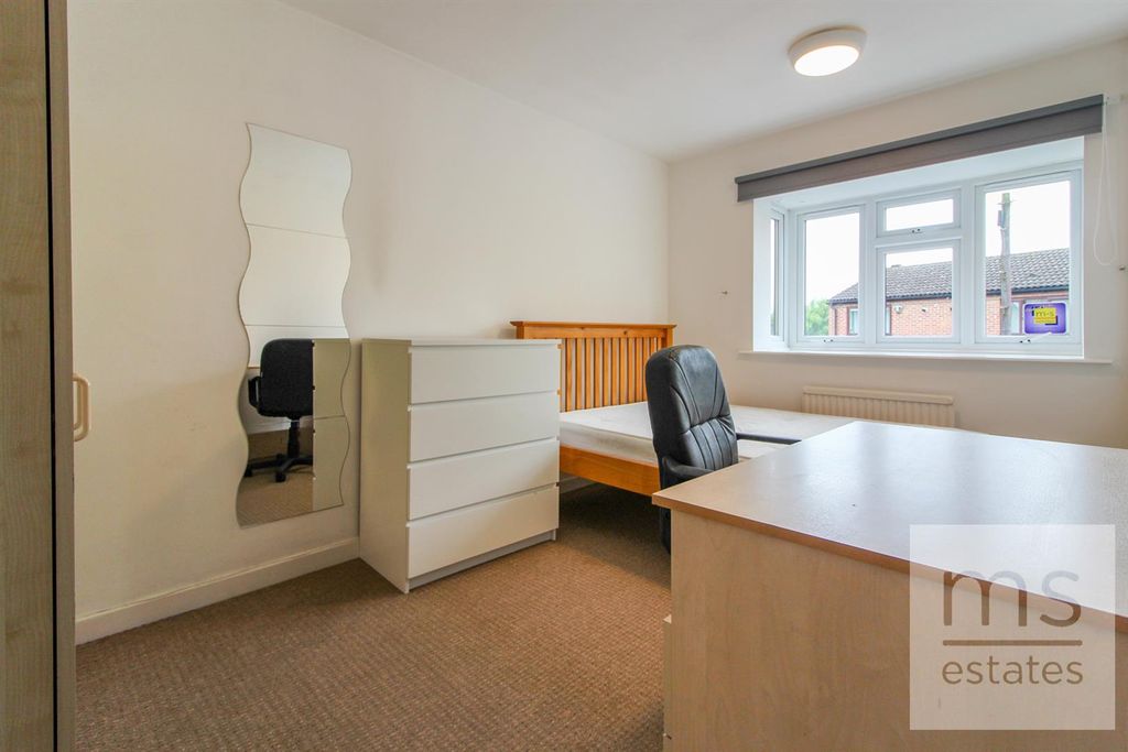 Property photo 3 of 6 Img_8909.Jpg