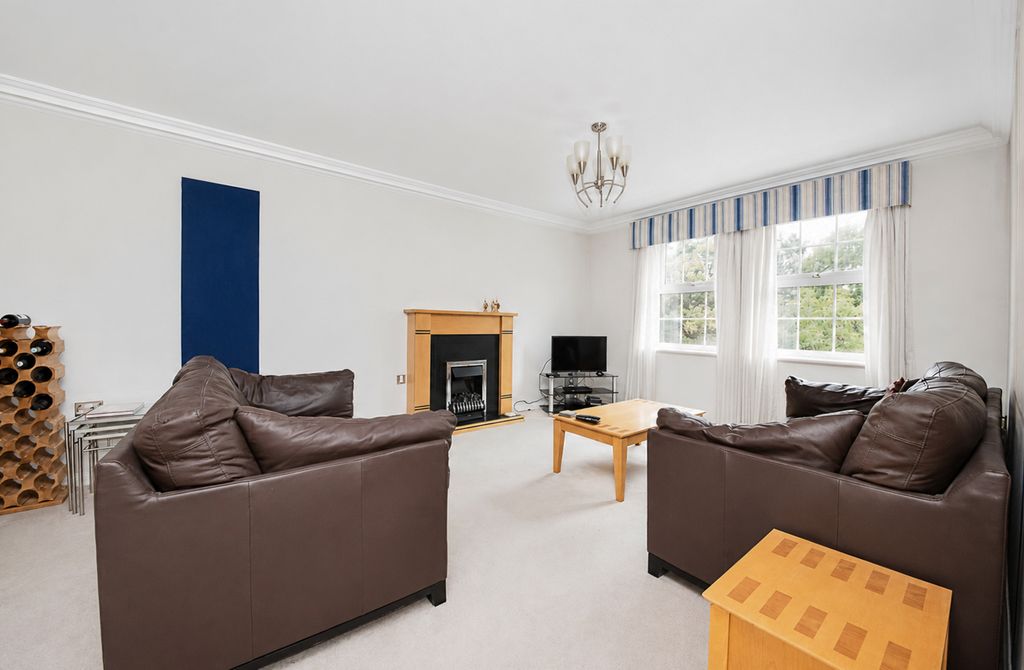 Property photo 2 of 10 Living Area