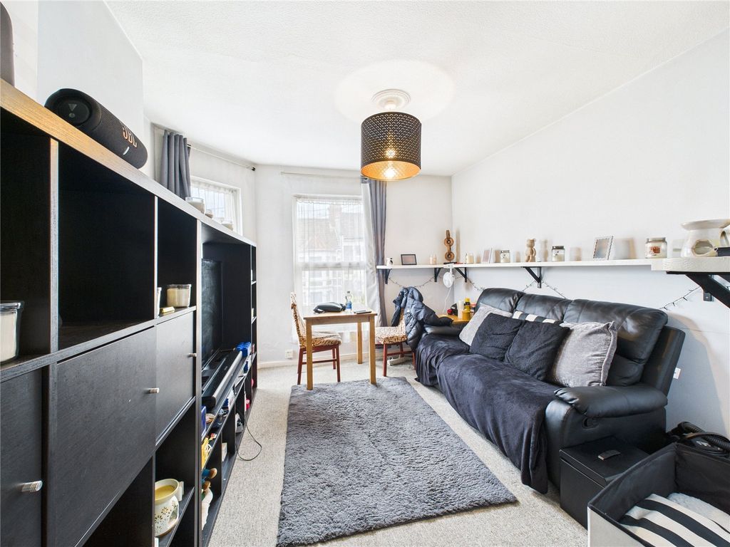 Property photo 2 of 10 Picture No. 07