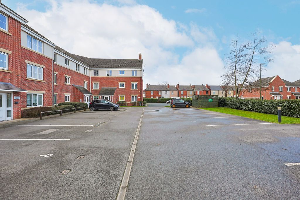 Property photo 1 of 20 Rear