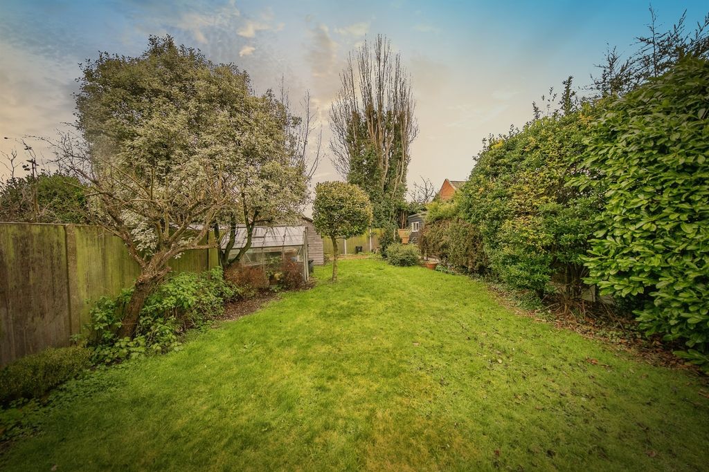 Property photo 2 of 18