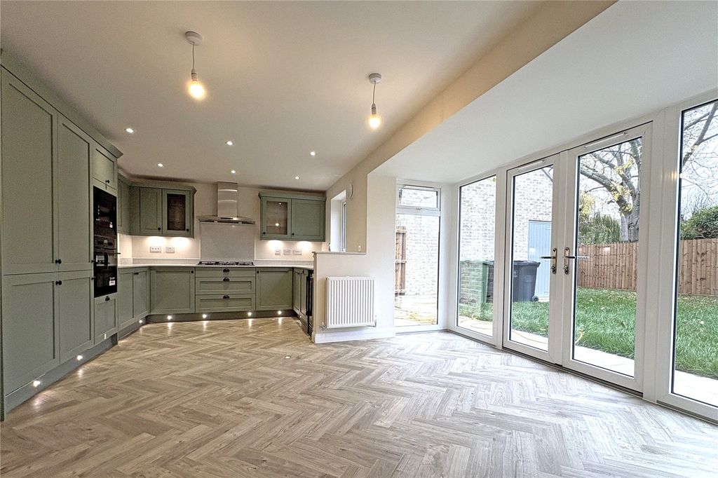 Property photo 2 of 9 Picture No. 01