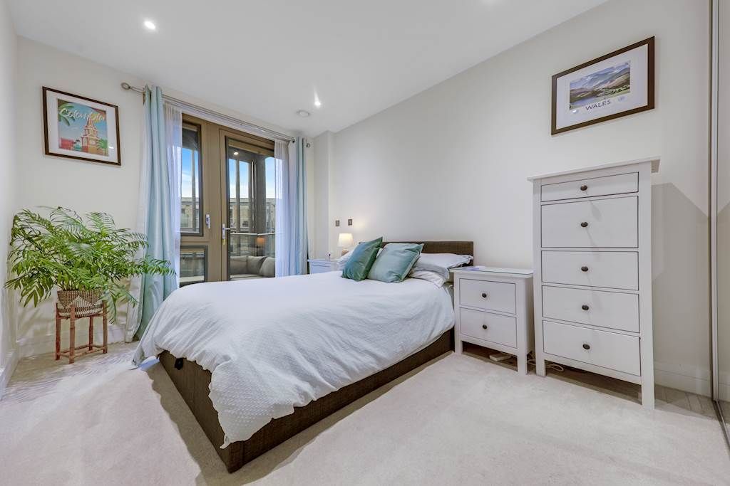 Property photo 3 of 12 08-cc0481739-Jj-Gwl-Flat 128 Corio House-24-Small