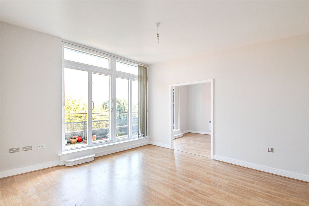 Property photo 1 of 11 Picture No. 19