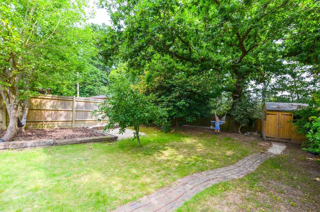 Property photo 3 of 23