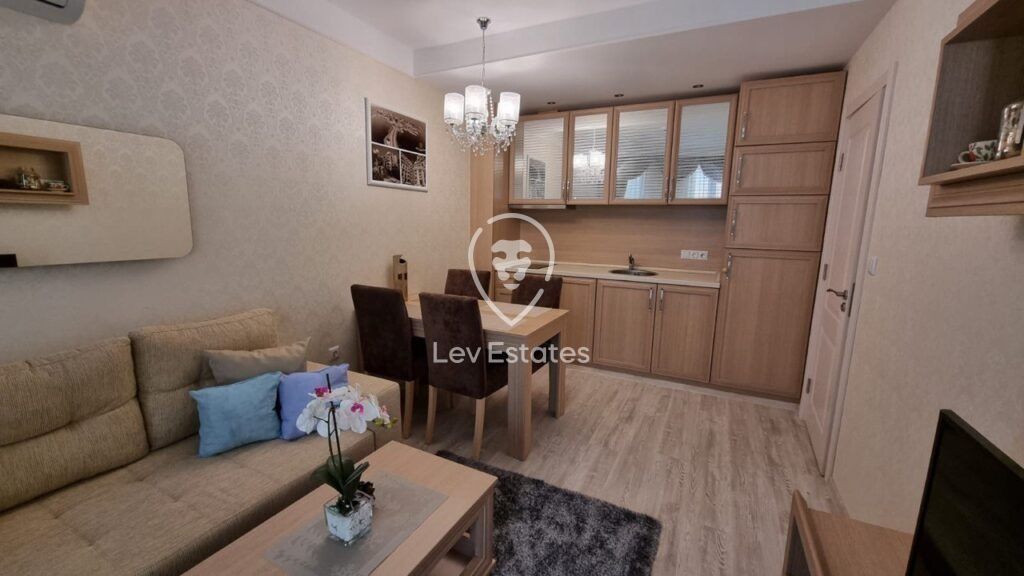 Property photo 2 of 13