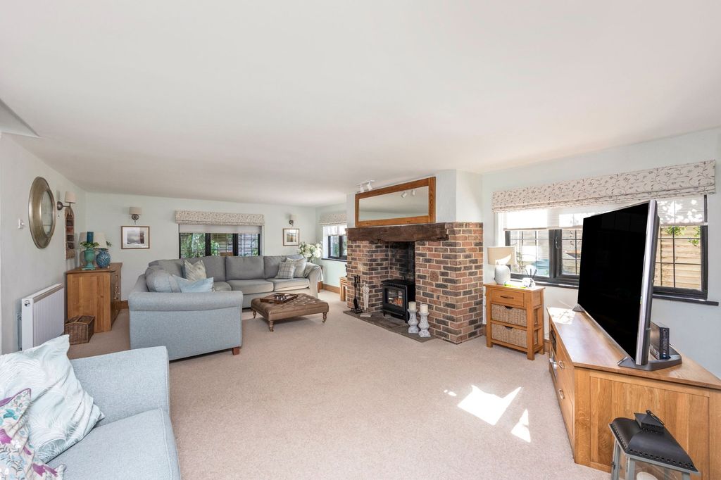Property photo 2 of 29
