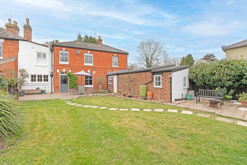 Property photo 3 of 25