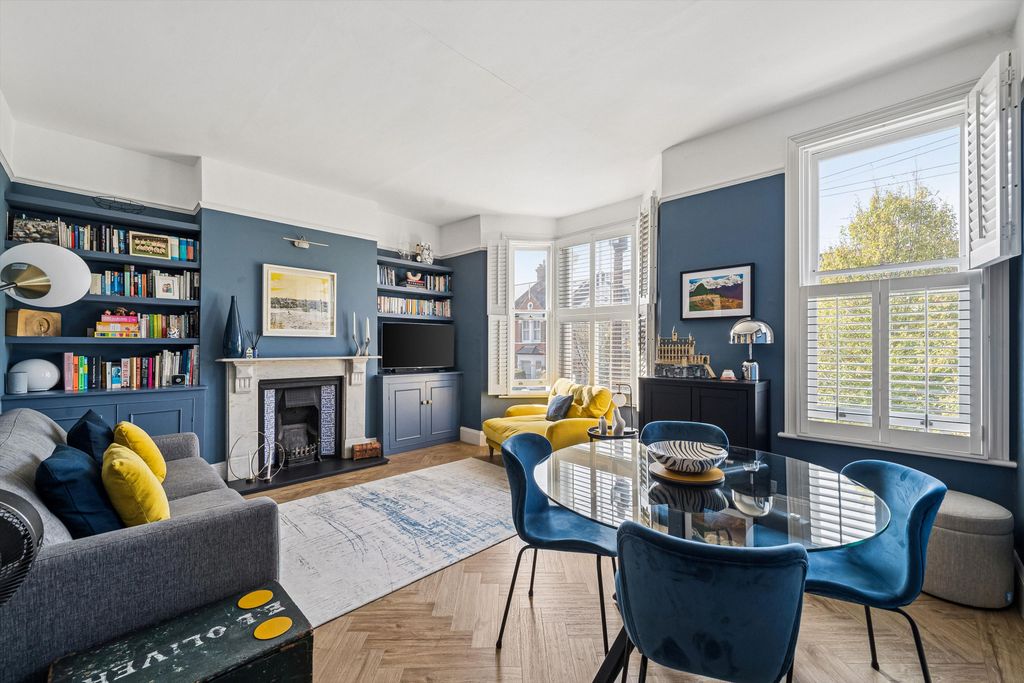 Property photo 1 of 16 Image