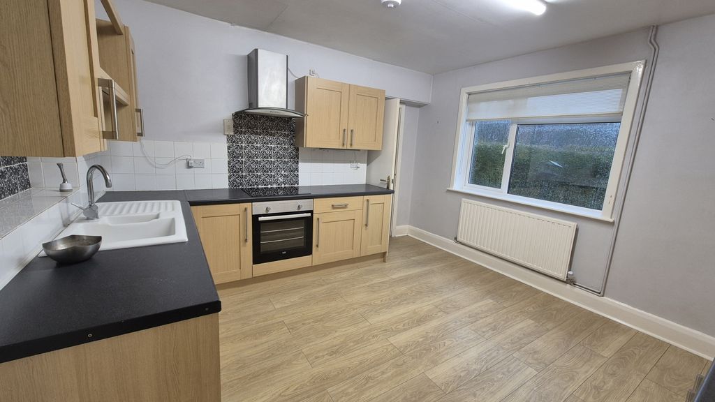 Property photo 3 of 26 20251218_131744