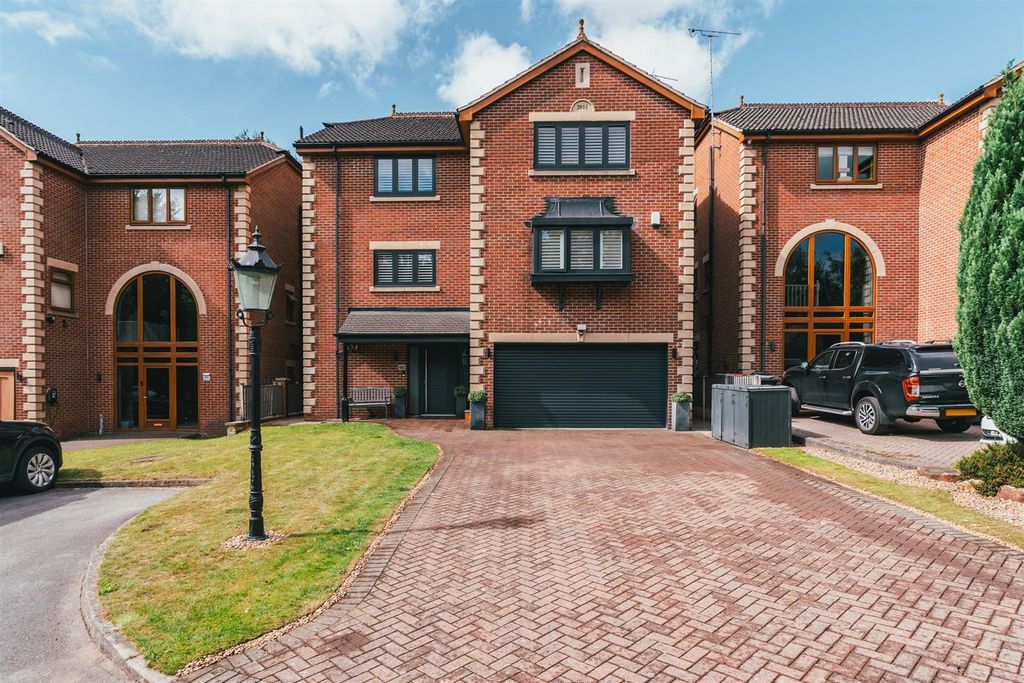 Property photo 1 of 38 Exterior And Gardens