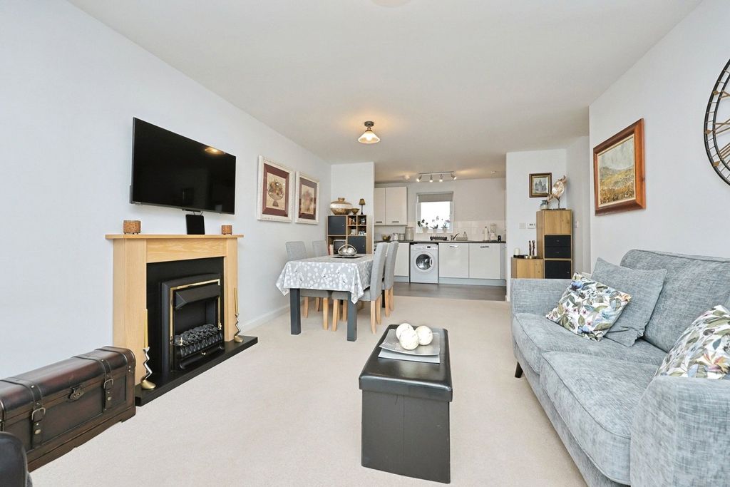 Property photo 3 of 10 Picture No. 06