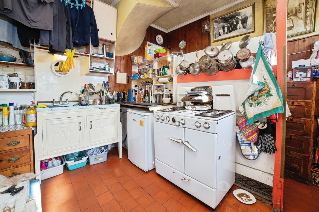 Property photo 3 of 29