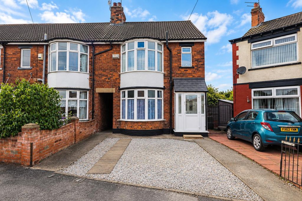Property photo 1 of 27