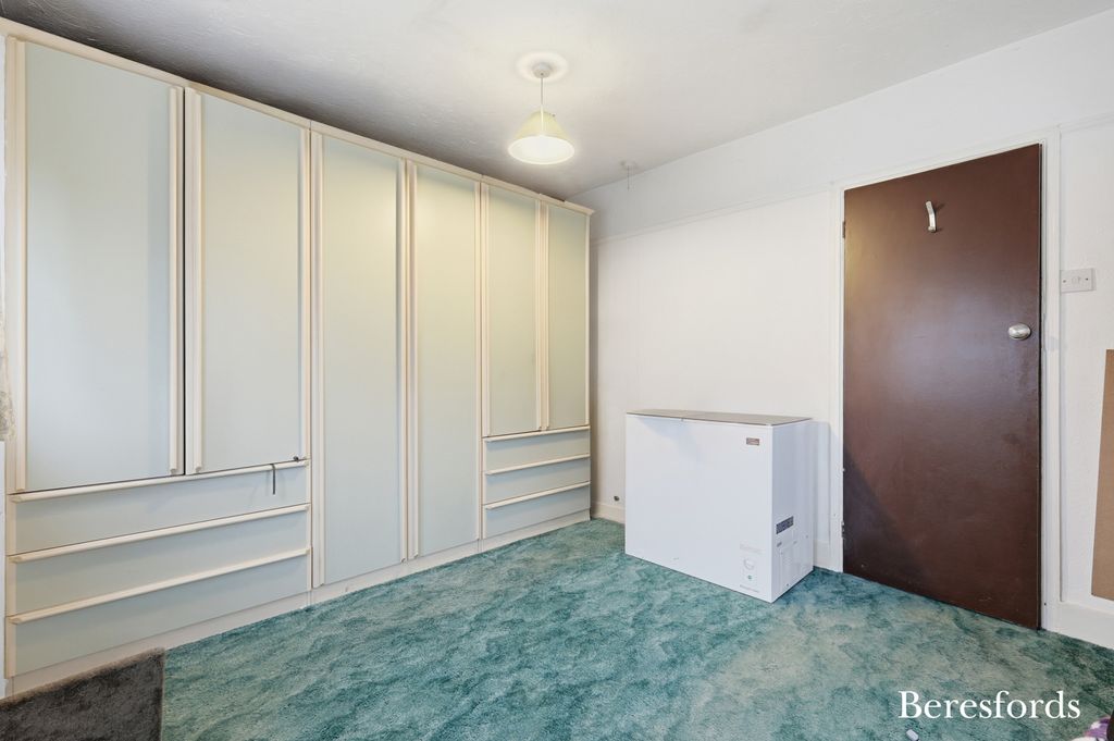 Property photo 3 of 12 Picture No. 11