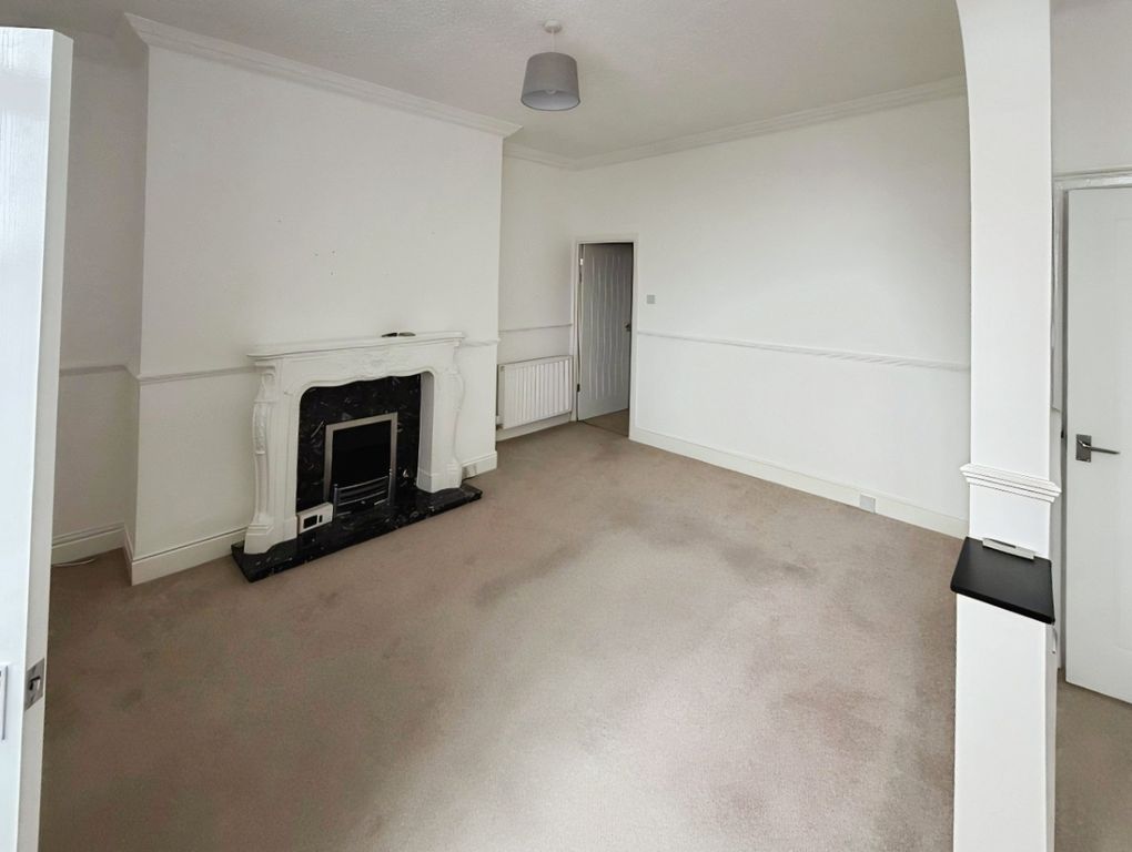 Property photo 2 of 22 5690292