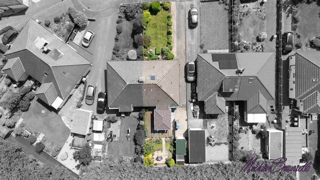 Property photo 1 of 30