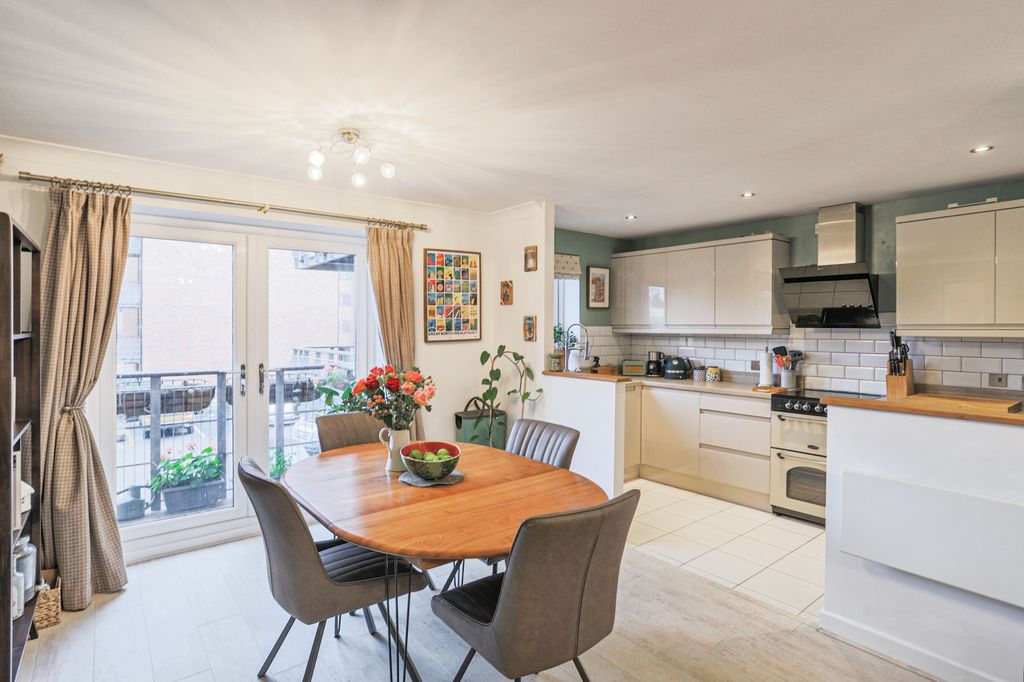 Property photo 3 of 12 Photography